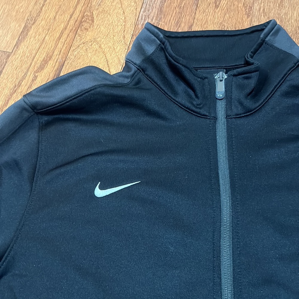 Nike Jacket - image 3
